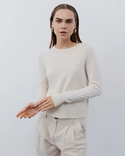 Load image into Gallery viewer, Sofie Schnoor - Delia Pull - Off White